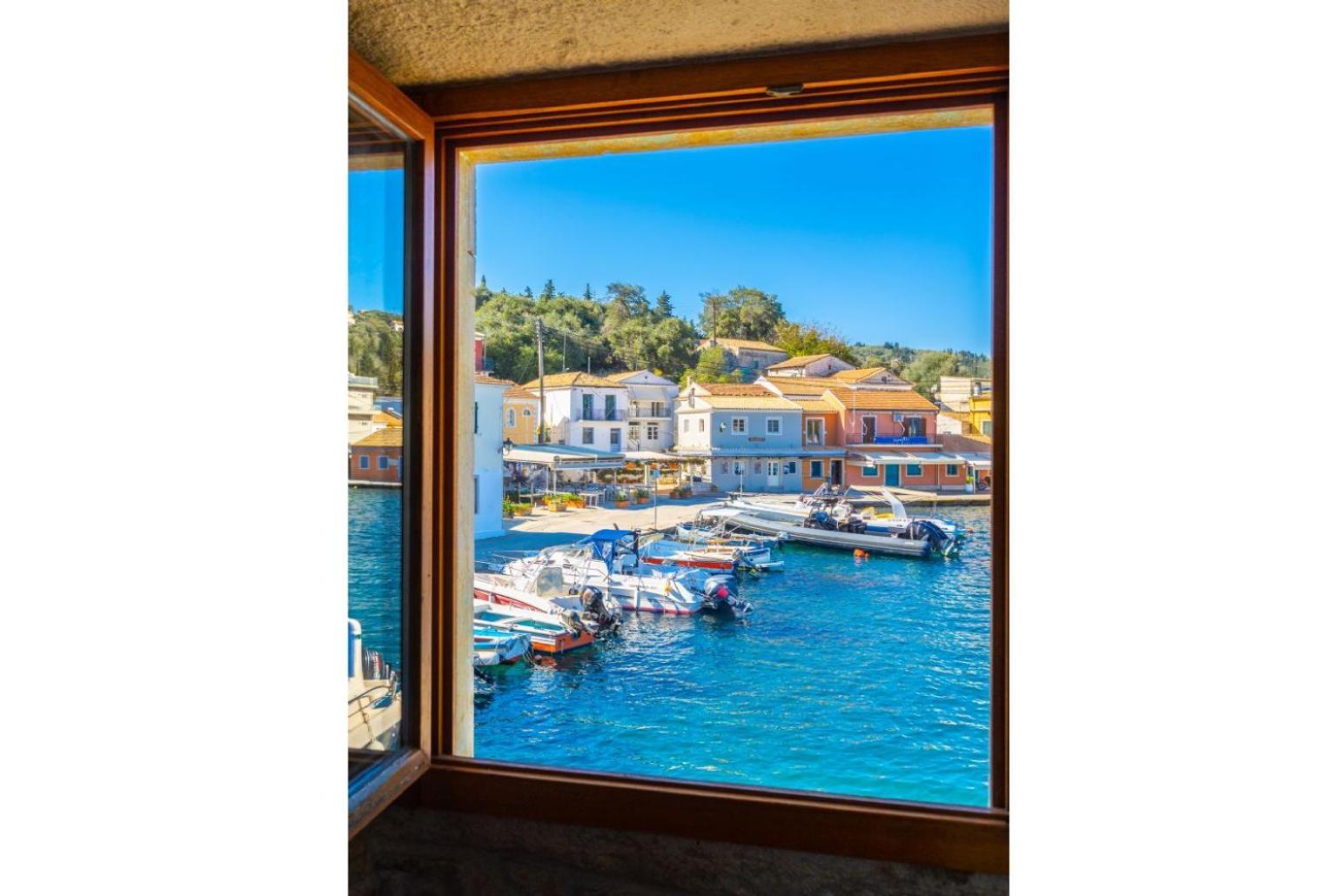 Spiros Jetty House Leilighet Longós Eksteriør bilde